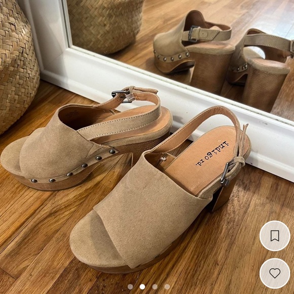 Clog Heels - Picture 2 of 4